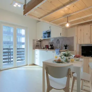 casa-pino-loft-con-giardino-magnolta.it-lombardy.com/